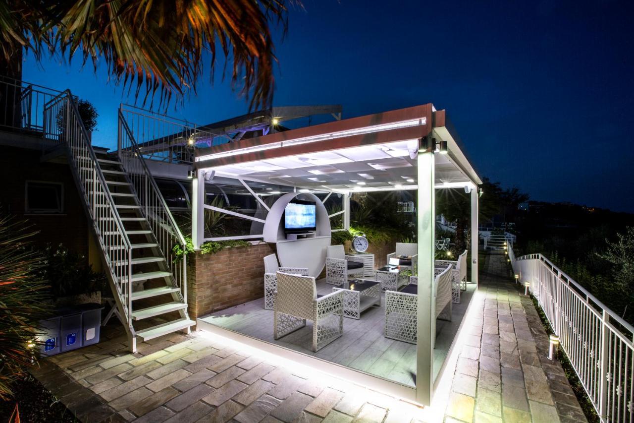 Holiday Residence Belohorizonte Macerata Ngoại thất bức ảnh